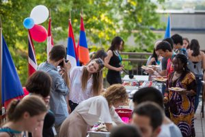 GRANTS AND OPPORTUNITIES Global Village GRANTS AND OPPORTUNITIES Estudiar en Universidad Privada Madrid