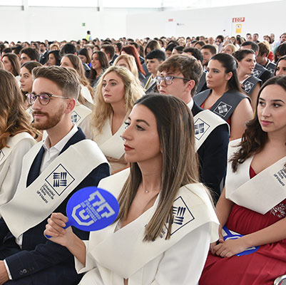 ACADEMIC YEAR 2018 2019 comunicacion graduacion 19 18 10 ACADEMIC YEAR 2018 2019 Estudiar en Universidad Privada Madrid