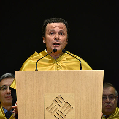 ACADEMIC YEAR 2018 2019 medicina graduacion 19 18 06 ACADEMIC YEAR 2018 2019 Estudiar en Universidad Privada Madrid