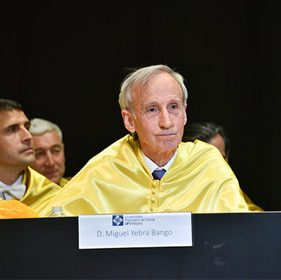 ACADEMIC YEAR 2018 2019 medicina graduacion 19 18 07 ACADEMIC YEAR 2018 2019 Estudiar en Universidad Privada Madrid