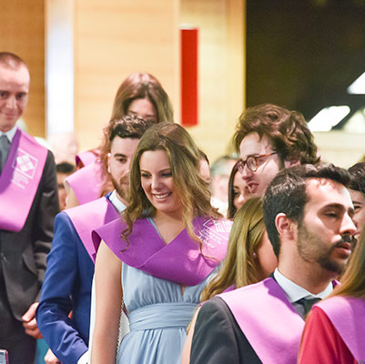 ACADEMIC YEAR 2018 2019 psicologia graduacion 19 18 16 ACADEMIC YEAR 2018 2019 Estudiar en Universidad Privada Madrid