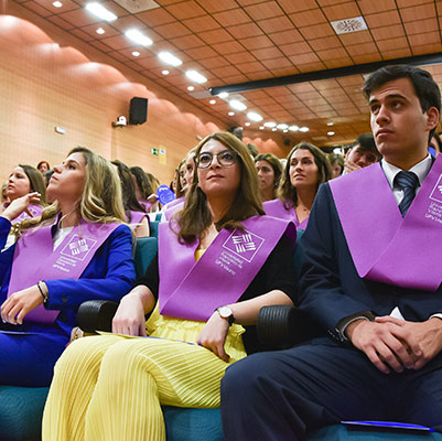 ACADEMIC YEAR 2018 2019 psicologia graduacion 19 18 17 ACADEMIC YEAR 2018 2019 Estudiar en Universidad Privada Madrid