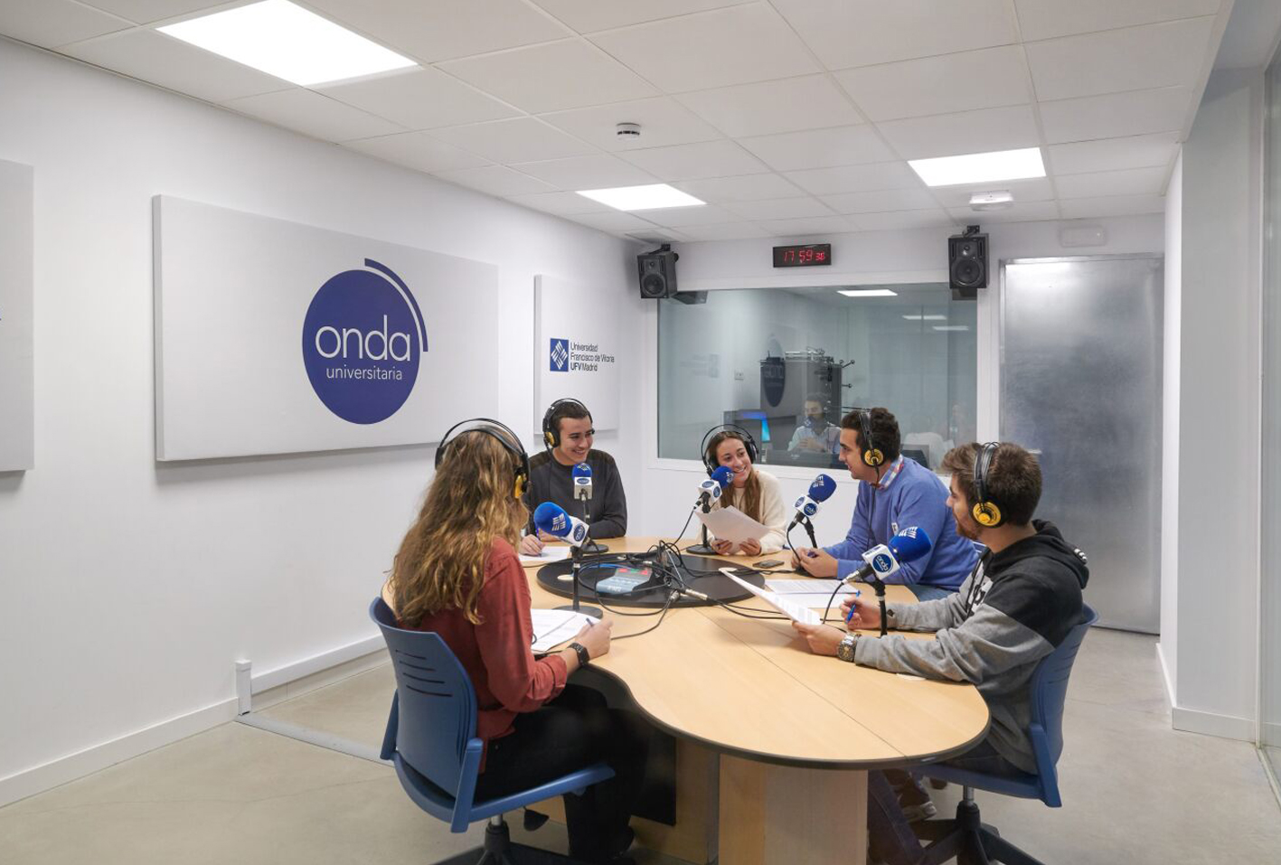 Periodismo Formamos periodistas con espiritu critico Periodismo Estudiar en Universidad Privada Madrid