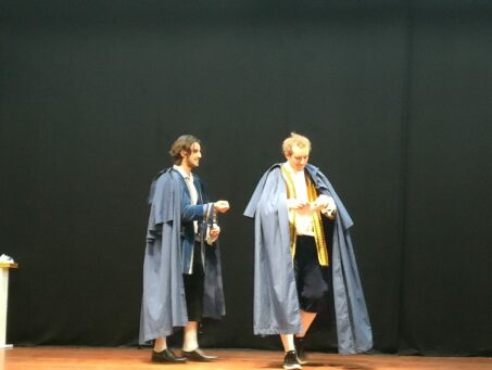 Theater Group IMG 20230415 181853 ENSAYO ACTORES scaled 453x341 Theater Group Estudiar en Universidad Privada Madrid