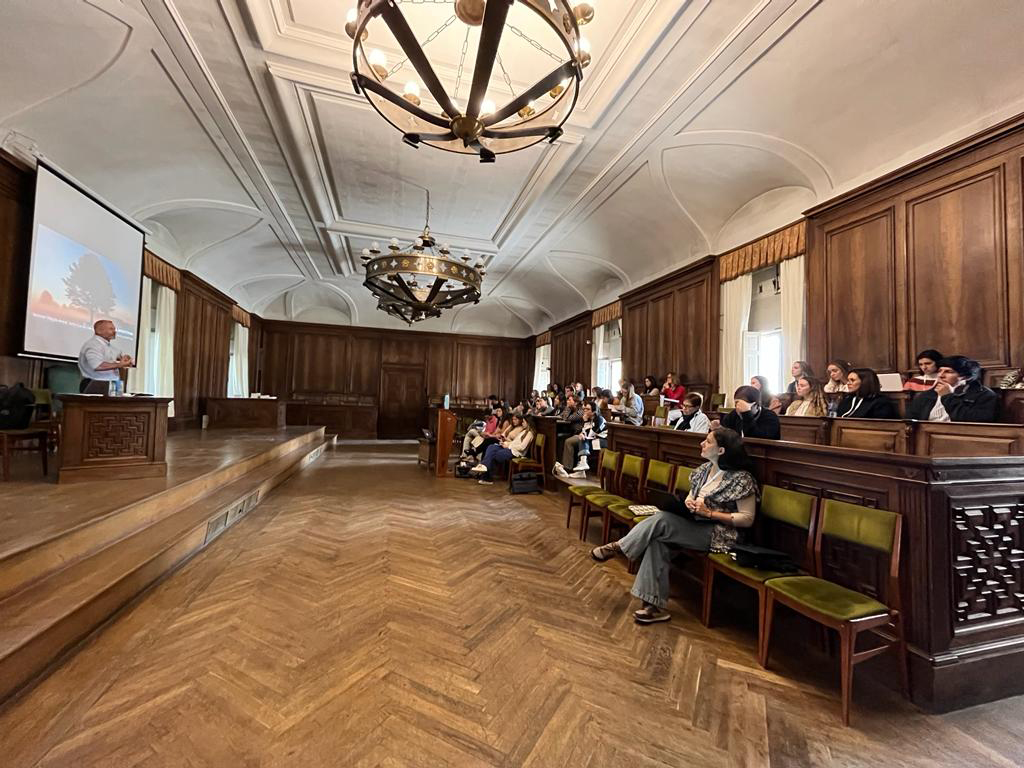 Training Courses Magda Arnold Club 0006 fc7c163f 6c7f 47bf 9ce7 4d35e4043ecb Training Courses Magda Arnold Club Estudiar en Universidad Privada Madrid