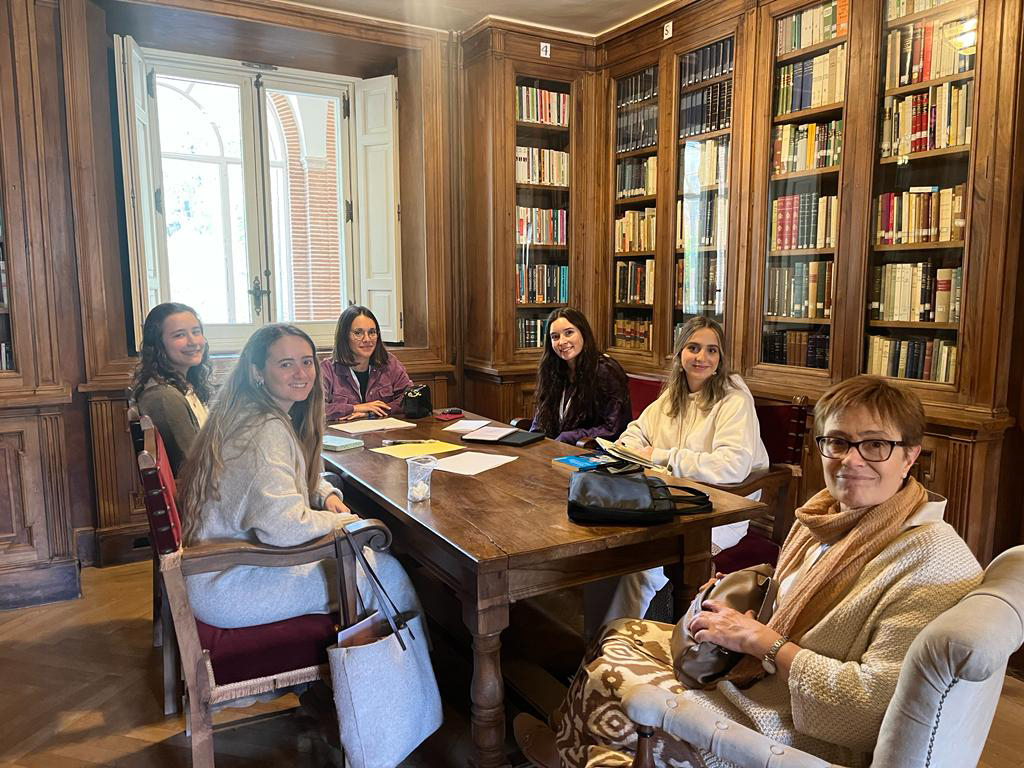 Training Courses Magda Arnold Club 0012 Copia de 65b9d6e7 c88b 40d2 b40c 86a5e140f472 Training Courses Magda Arnold Club Estudiar en Universidad Privada Madrid