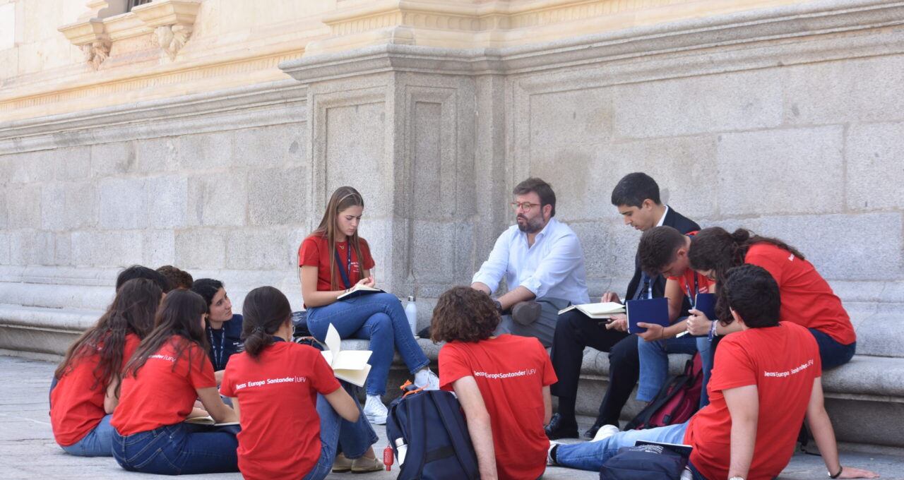 Becas Europa Santander UFV elige a los 50 estudiantes más brillantes de España BE18 0515 scaled 1280x680 Becas Europa Santander UFV elige a los 50 estudiantes más brillantes de España Estudiar en Universidad Privada Madrid