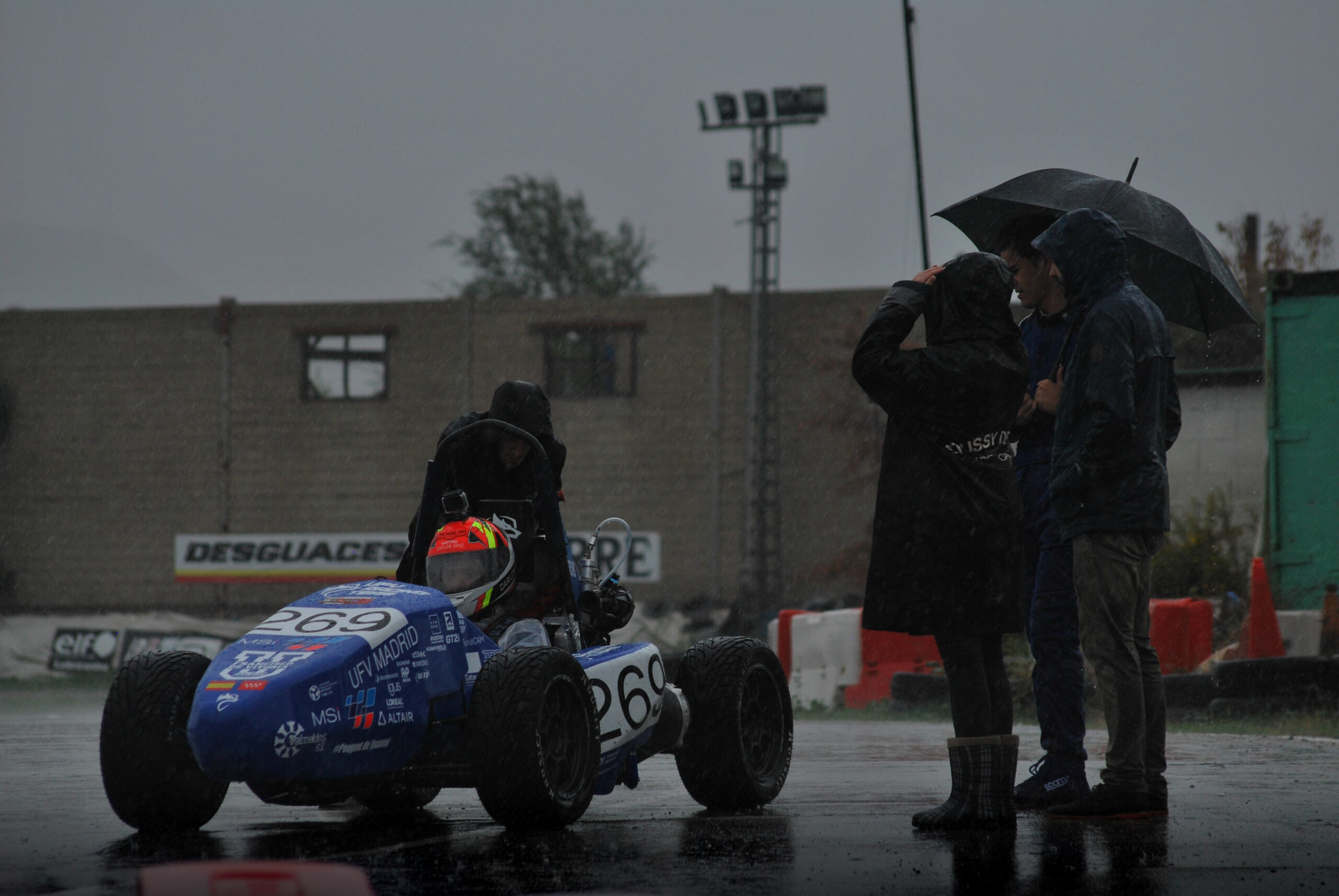 Equipo Racing Team Foto 2 Henakart 191023 scaled Equipo Racing Team Estudiar en Universidad Privada Madrid