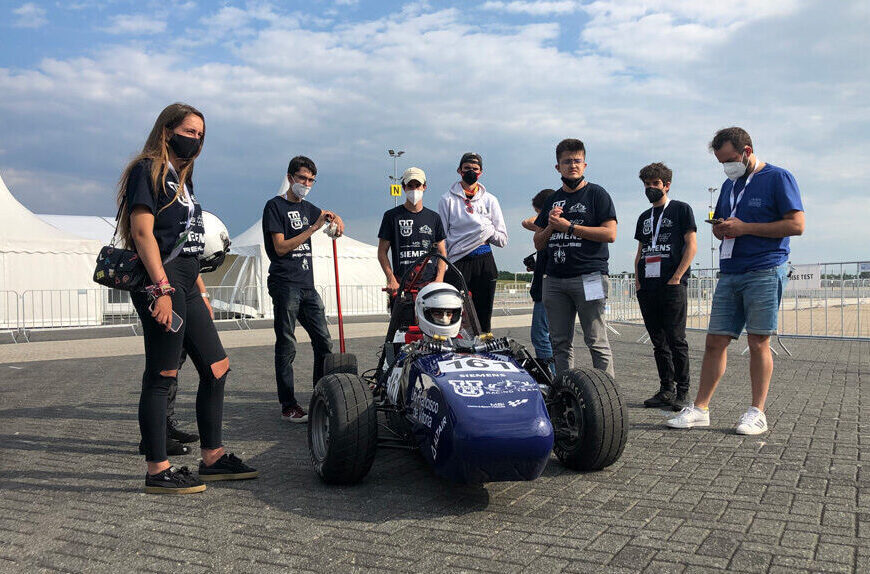 Equipo Racing Team Foto Equipo Racing Team Estudiar en Universidad Privada Madrid