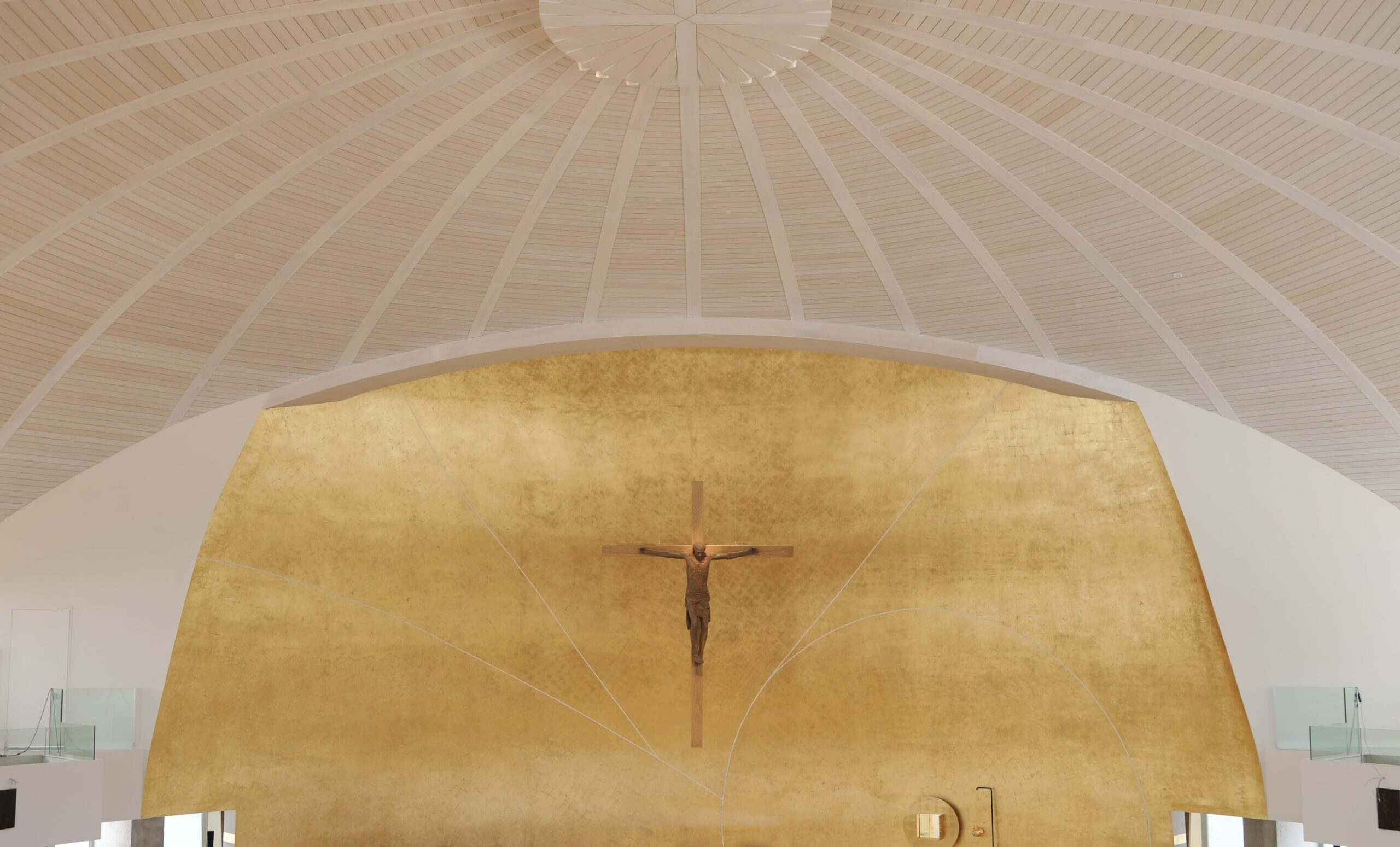 Capilla Universitaria Capilla 13 scaled Capilla Universitaria Estudiar en Universidad Privada Madrid