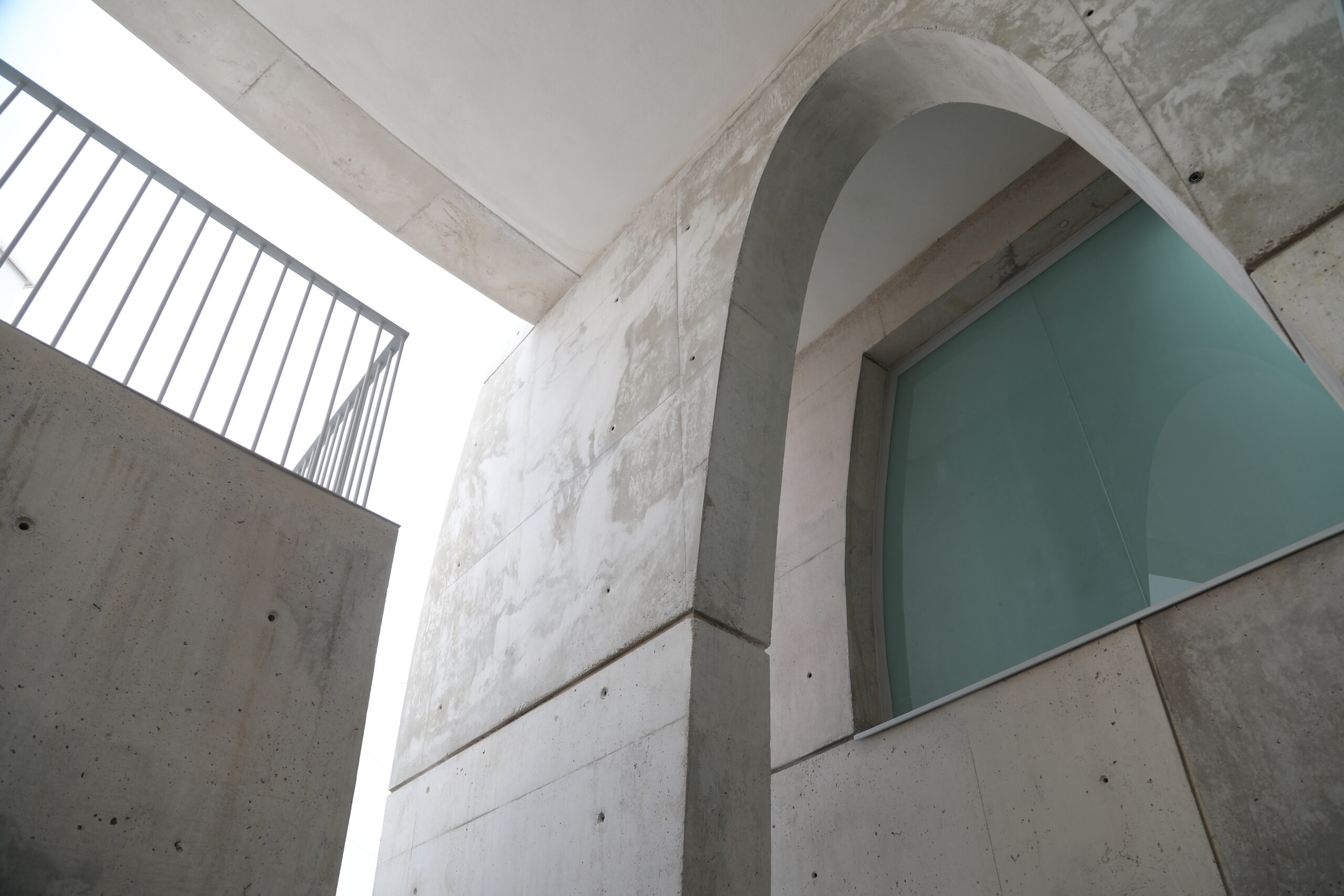 Capilla Universitaria Capilla 22 scaled Capilla Universitaria Estudiar en Universidad Privada Madrid