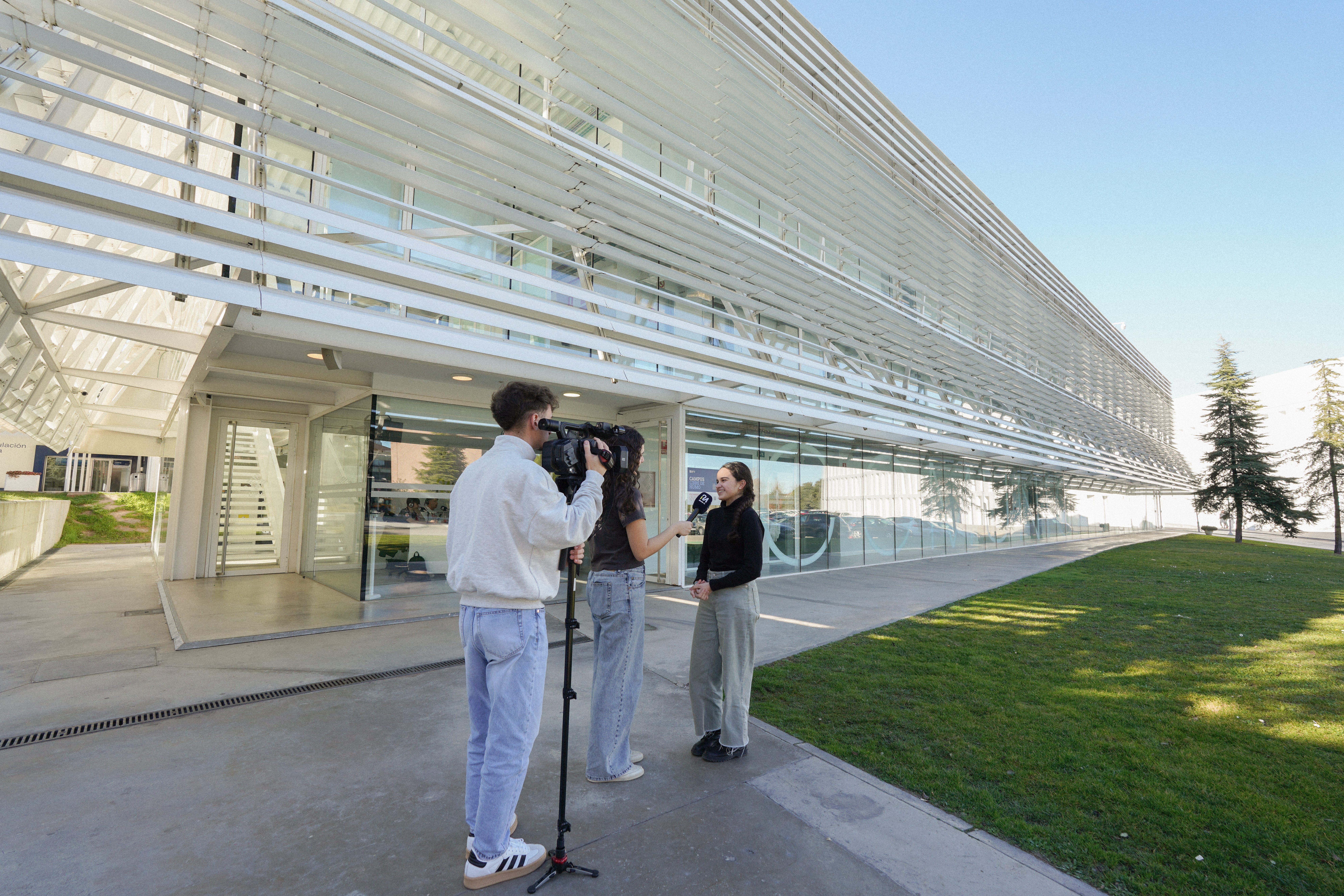 Mirada 21 Media Lab FOTO00039 1 Mirada 21 Media Lab Estudiar en Universidad Privada Madrid