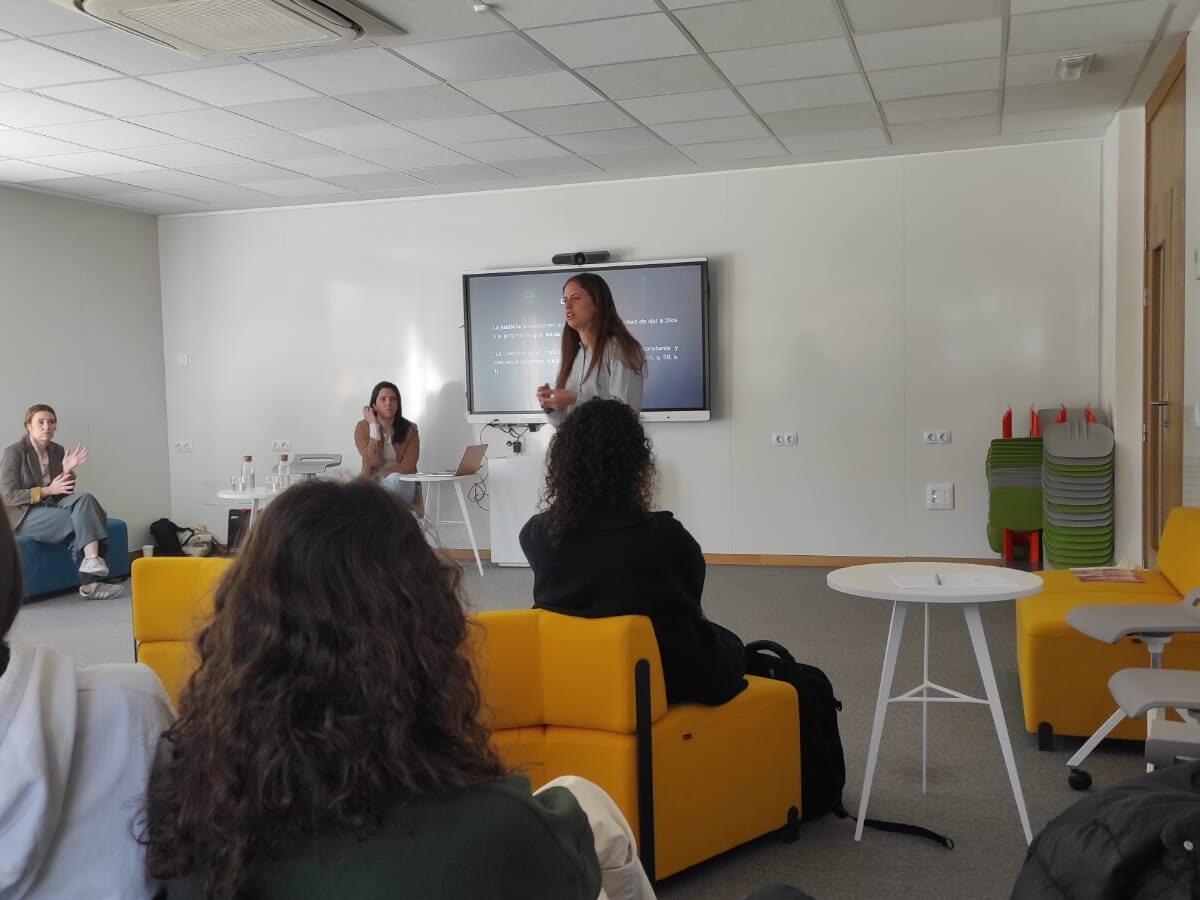 News baf908e7 d826 4a36 93dc 7251f4f83a55 1200x900 News Estudiar en Universidad Privada Madrid