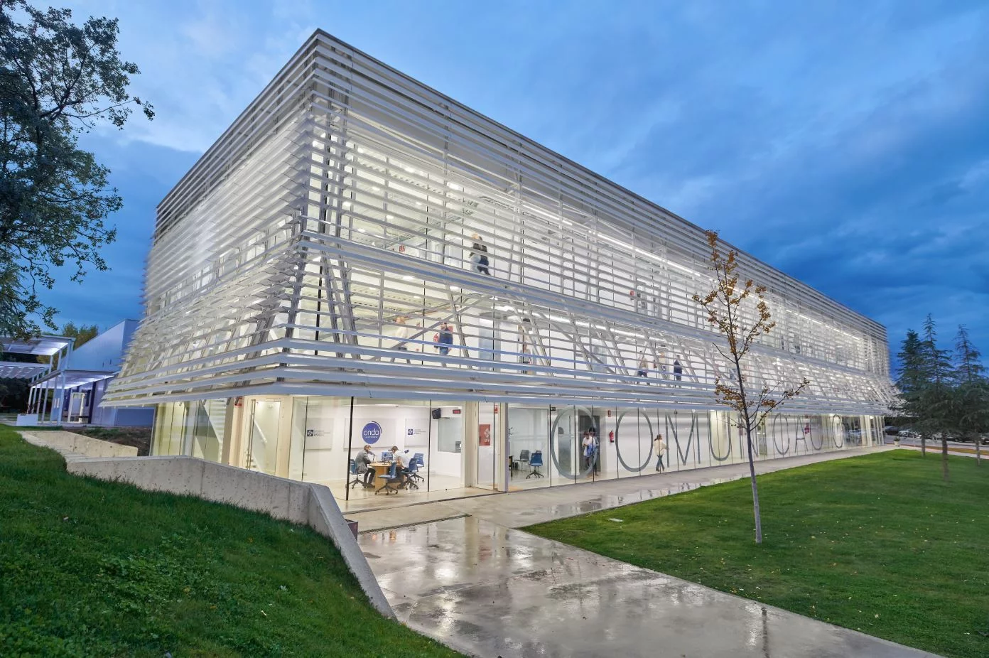 Fine Arts and Design %name Fine Arts and Design Estudiar en Universidad Privada Madrid