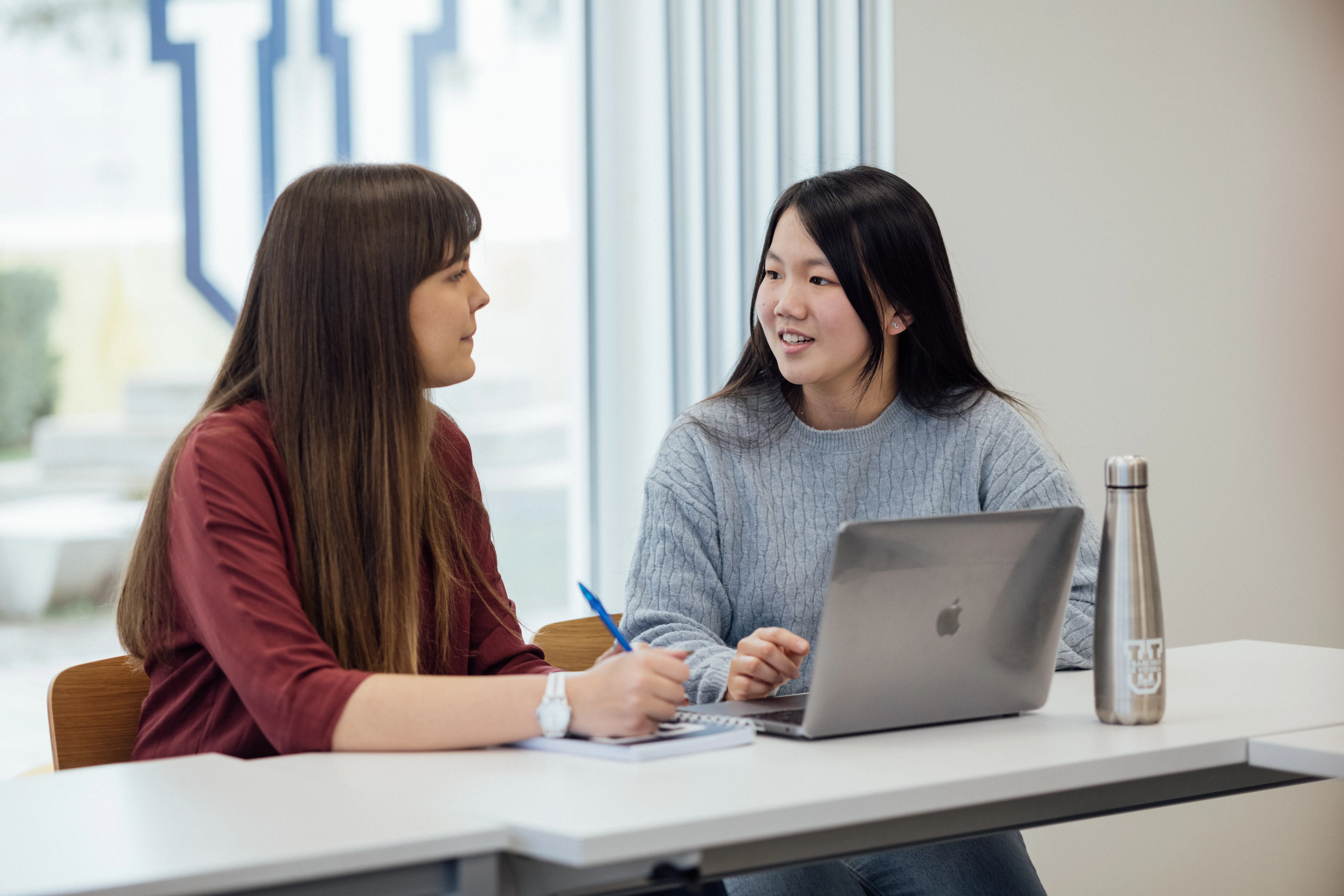 International Relations and International Business Management (bilingual) %name International Relations and International Business Management (bilingual) Estudiar en Universidad Privada Madrid