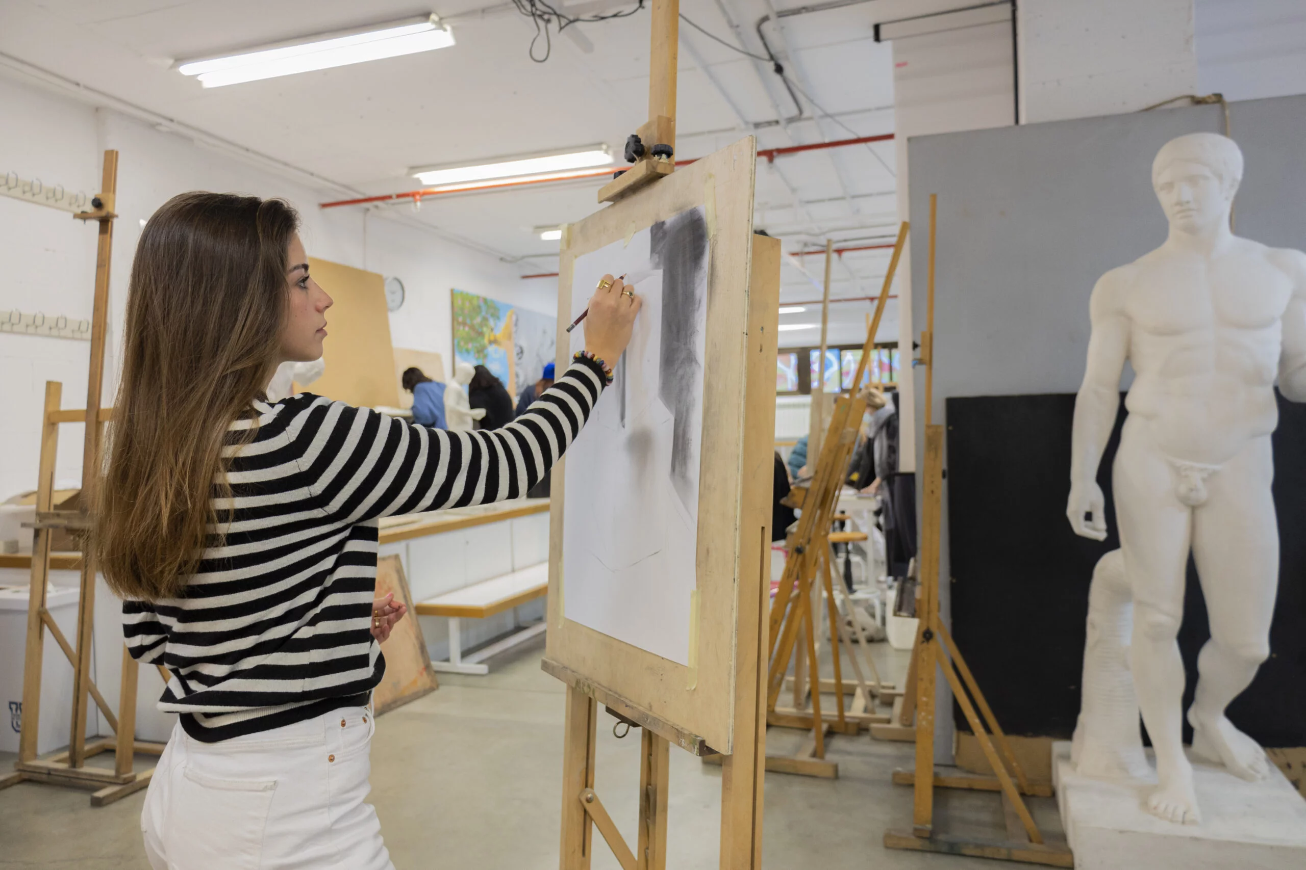 Fine Arts and Design %name Fine Arts and Design Estudiar en Universidad Privada Madrid