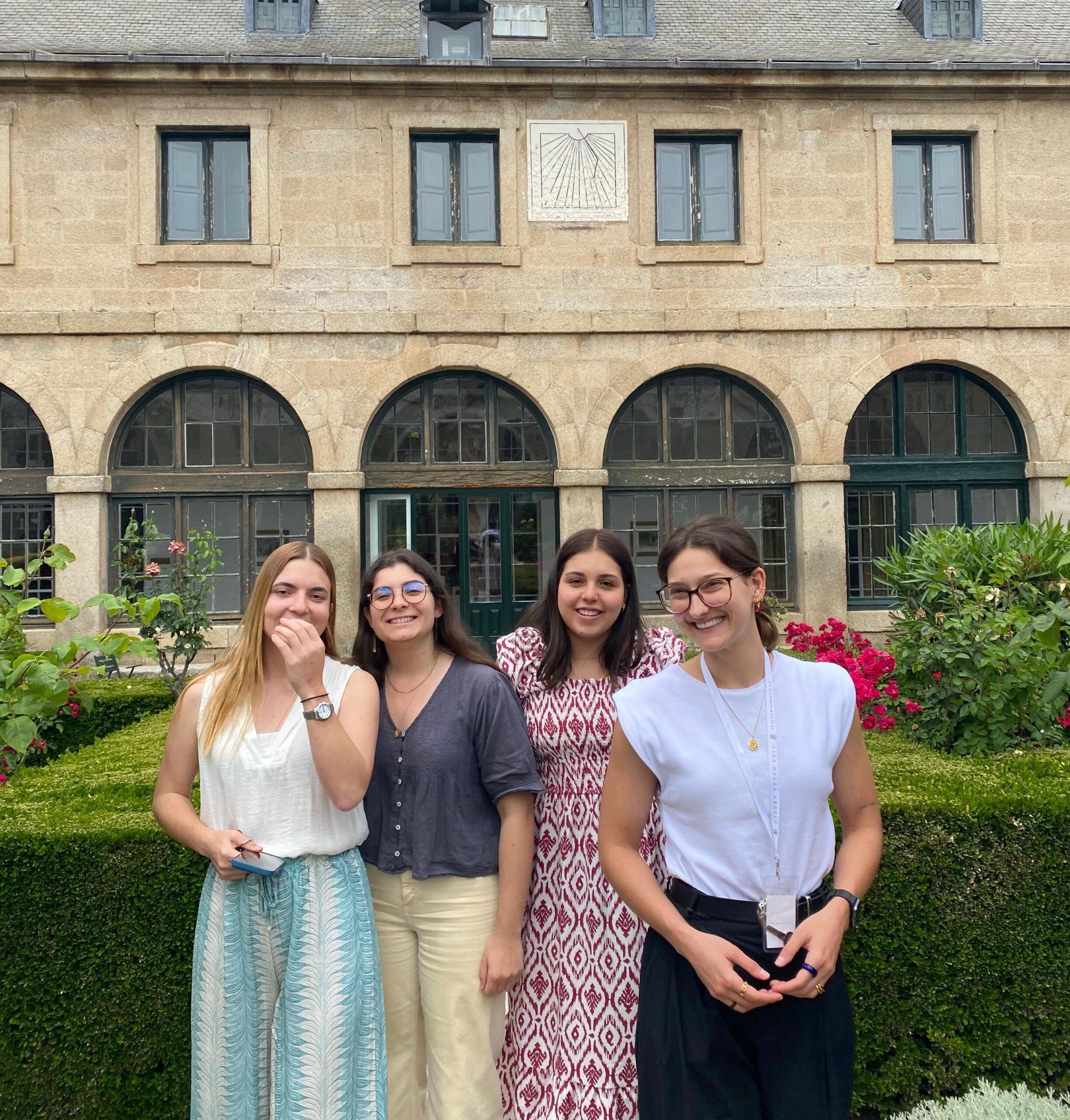 Training Courses Magda Arnold Club %name Training Courses Magda Arnold Club Estudiar en Universidad Privada Madrid