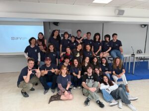 Grupo de teatro Abril 2025 Clausura del curso 300x225 Grupo de teatro Estudiar en Universidad Privada Madrid