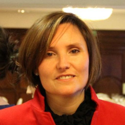 PREMIOS RAZÓN ABIERTA Maria del Rosario Gonzalez PREMIOS RAZÓN ABIERTA Estudiar en Universidad Privada Madrid